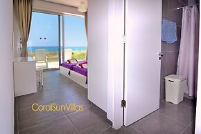 Blue - Beach Front Spectacular Villa Sleeps 10