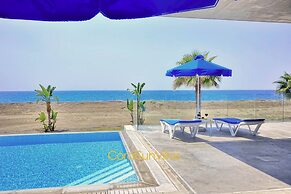 Blue - Beach Front Spectacular Villa Sleeps 10