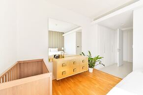 Premium 2 plus1BR condo Bluewater Island