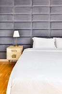 Premium 2 plus1BR condo Bluewater Island