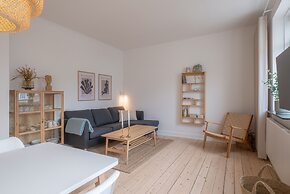 1 Bed Apartment Sleeps 2 With Parking, Wifi, Tv