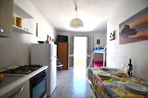 Alba Two-room Air-conditioned Holiday Home for 4 Guests