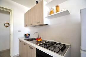 Alba Two-room Air-conditioned Holiday Home for 4 Guests