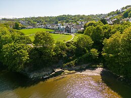 Teifi Villa