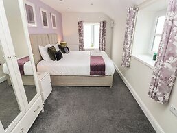 Teifi Villa
