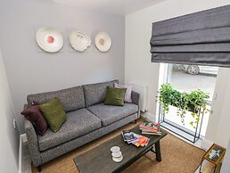 Teifi Villa