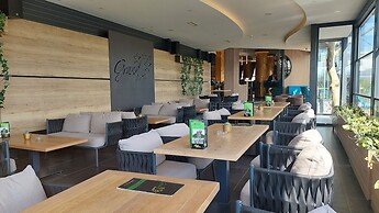 Hotel Grand