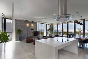 Spacious 1bdr Perfect For Romantic Weekend Seaview