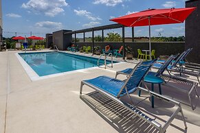 Tru By Hilton Pensacola Airport Medical Center
