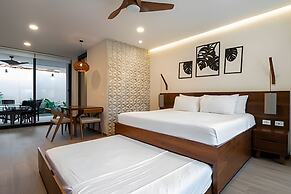 Moots Tulum