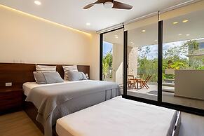 Moots Tulum