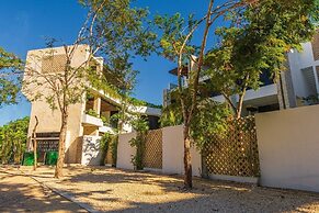Moots Tulum