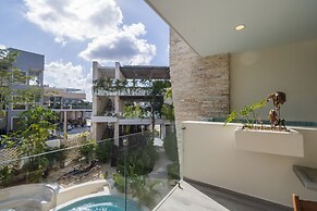 Moots Tulum