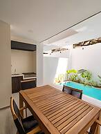 Moots Tulum