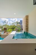 Moots Tulum