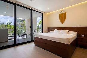 Moots Tulum