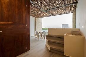 Moots Tulum