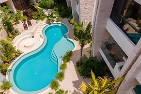 Moots Tulum