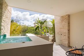 Moots Tulum