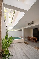 Moots Tulum