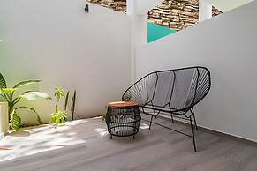 Moots Tulum