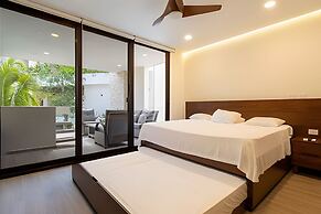 Moots Tulum