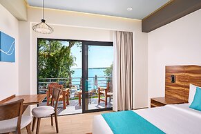 Cristalino Lagoon Front Hotel Restaurant & SPA - Adults Only