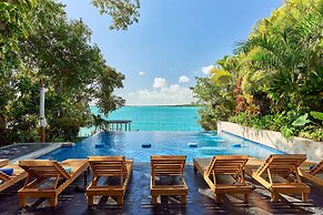Cristalino Lagoon Front Hotel Restaurant & SPA - Adults Only