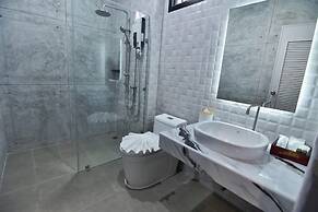 Destino Hotel Surin