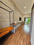 Destino Hotel Surin