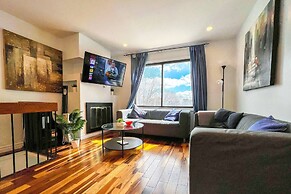 Stylish Townhome Dt Mtl Num01