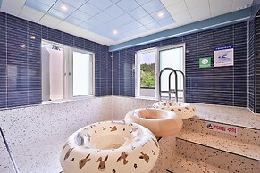 DOAN KIDS HOTEL