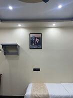 Hotel Happy Home