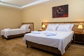 Caissa Hotel