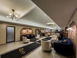 Quality Gold Suit Hotel