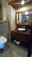 1811 Cave Hotel