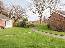 8 Royal Chalet Park