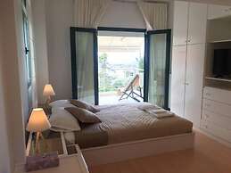 Summer Villa Lagonissi
