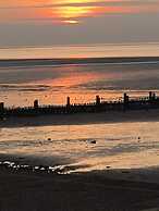 2 Bedroom Caravan Hunstanton Pets go Free