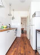 Comfortable apt With Great City and sea View