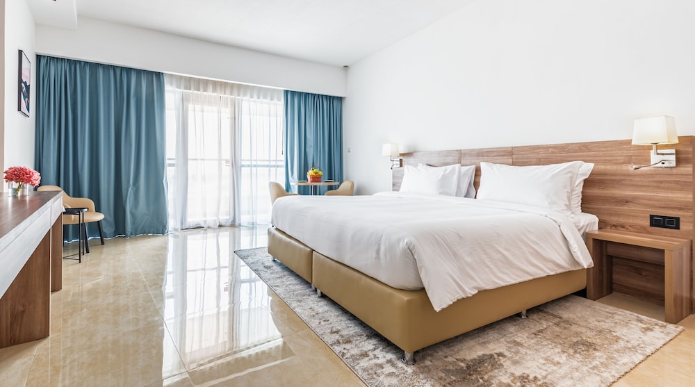 Pyramisa Hotel Apartments Dubai