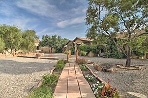 Albuquerque Studio With Shared Pool & Fire Pit!