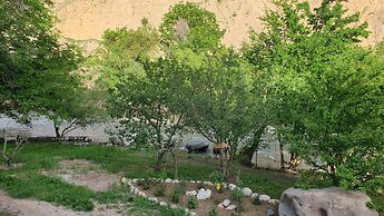 Areni Lodge