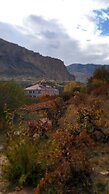 Areni Lodge