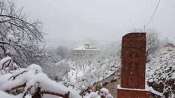 Areni Lodge