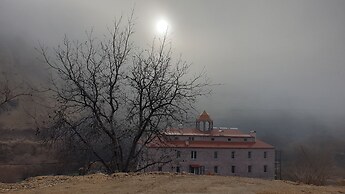 Areni Lodge