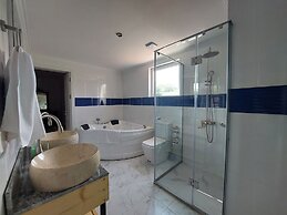 Areni Lodge