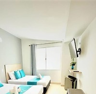 Hotel 12 Nights