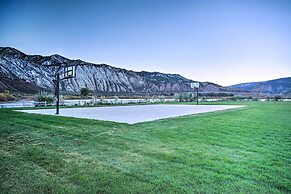 Magnificent Gypsum Retreat on the Colorado River!