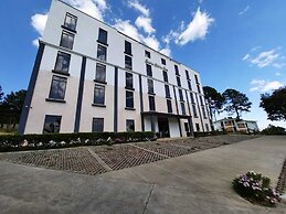 HOTEL SIERRA NORTE INN